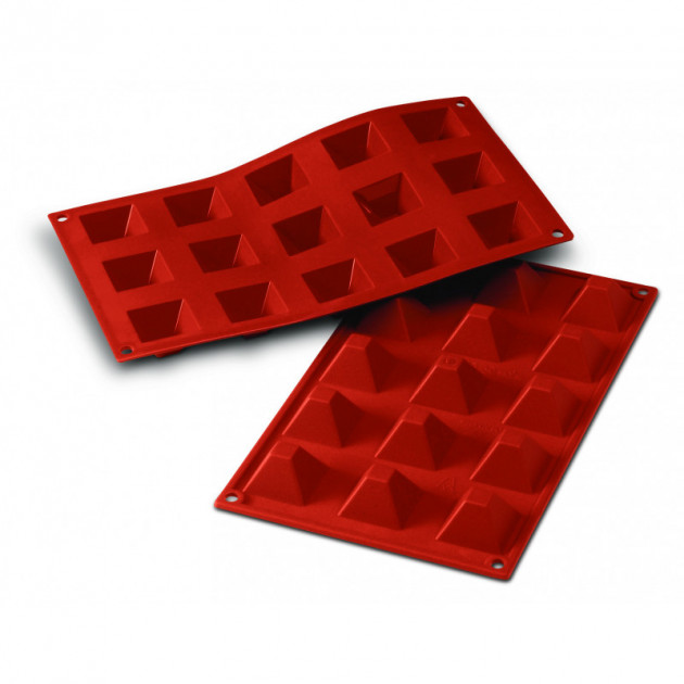 Moule Silicone 15 Pyramides 3.6 cm x H 2.2 cm Silikomart