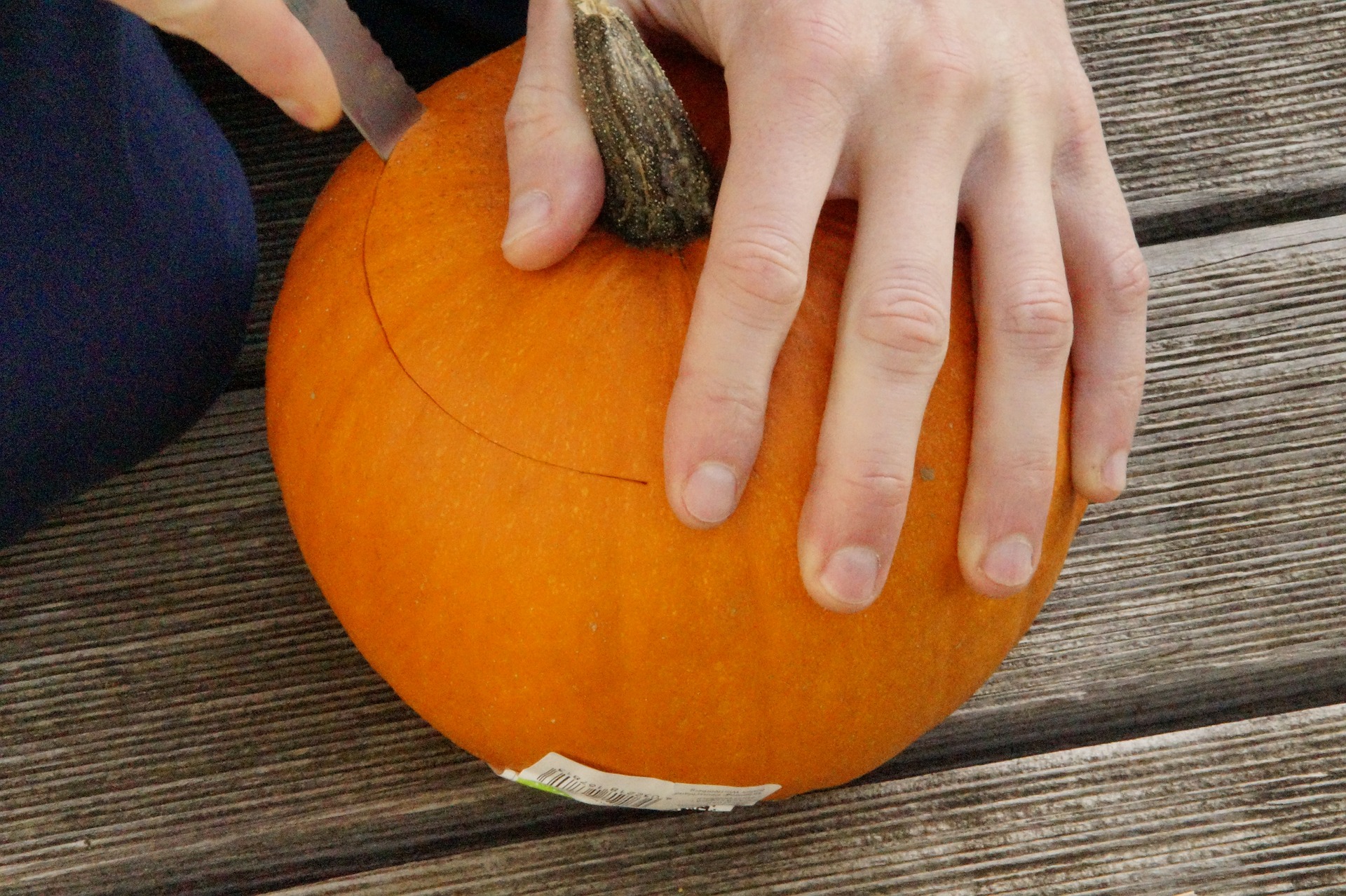 Découpe citrouille Halloween