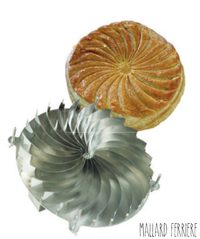 Découpoir Galette Spirale en Inox 28 cm