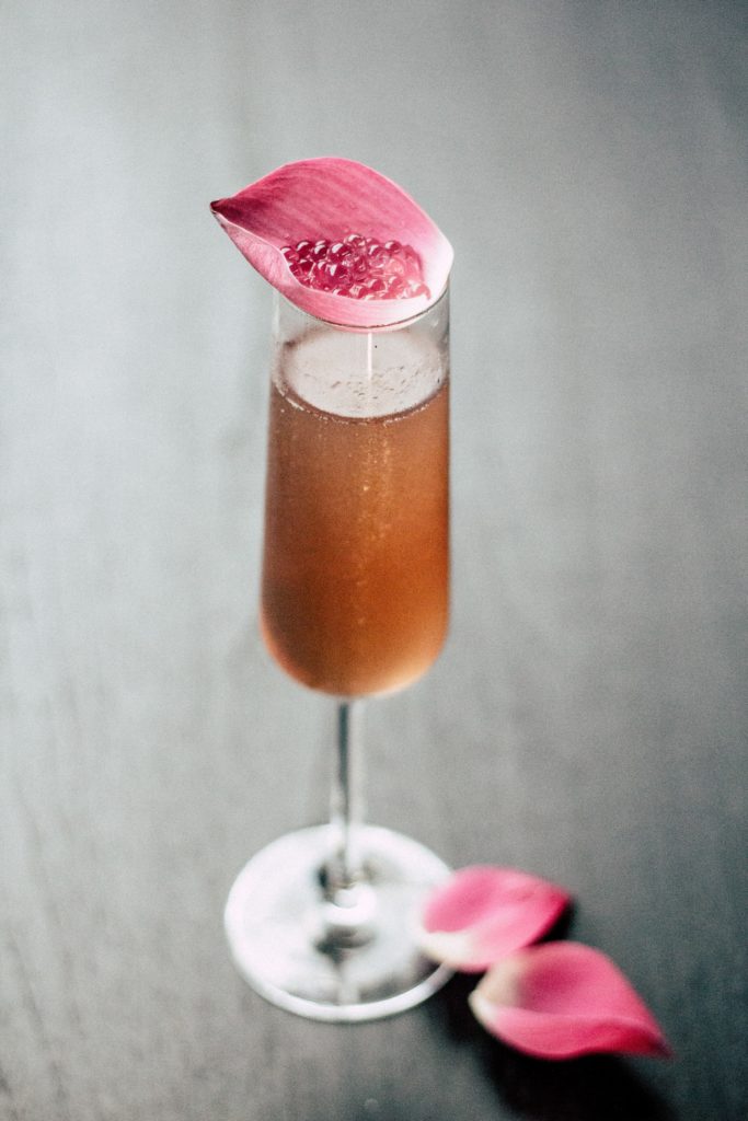 Cocktail de Saint-Valentin avec Champagne