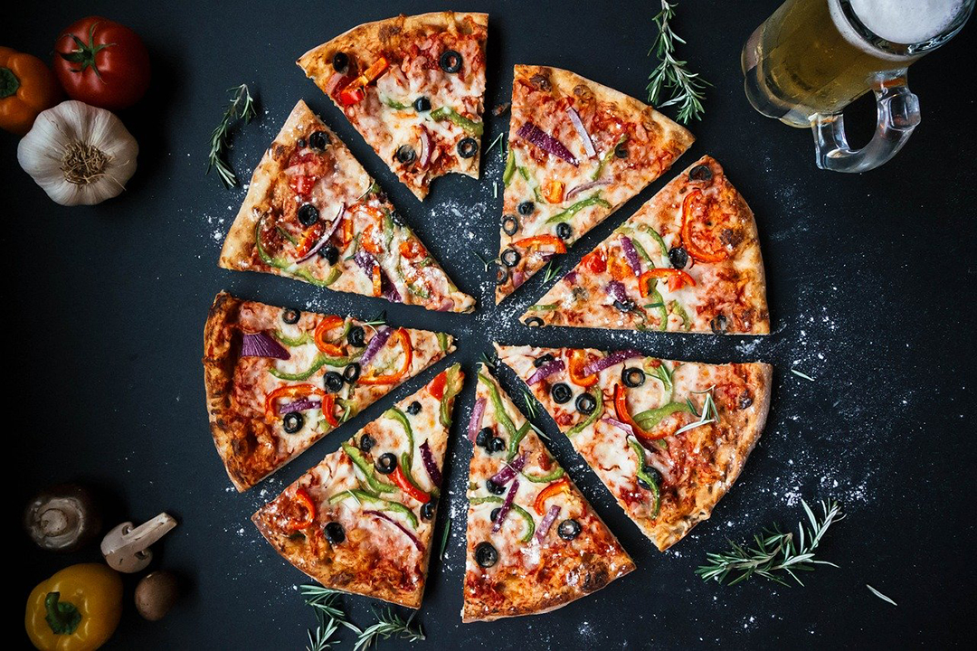 4 accessoires incontournables pour faire des pizzas