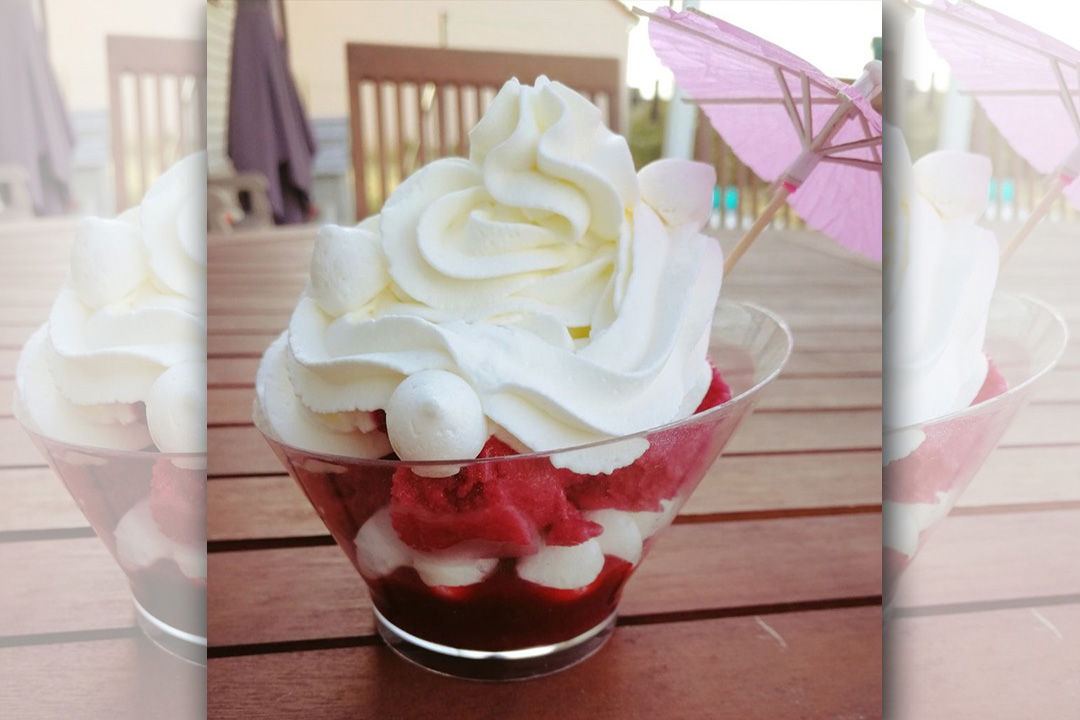 Vacherin glacé en coupe