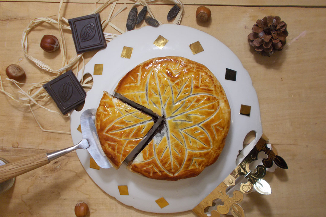 galette des rois chocolat, noisette et fève tonka v2