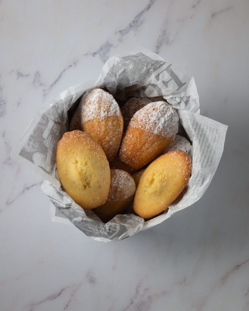 Recette pour faire des madeleines.