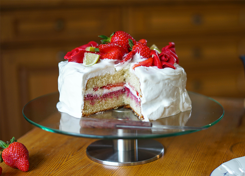 Fraisier style japonais